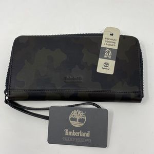 Timberland Leather Camouflage Womens Wallet RFID Protection NWT $52